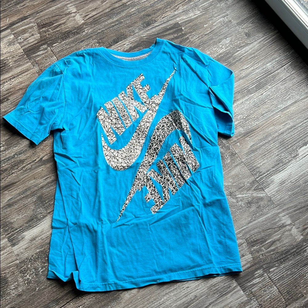 Nike Blue Short Sleeve Tee with Reflective Design